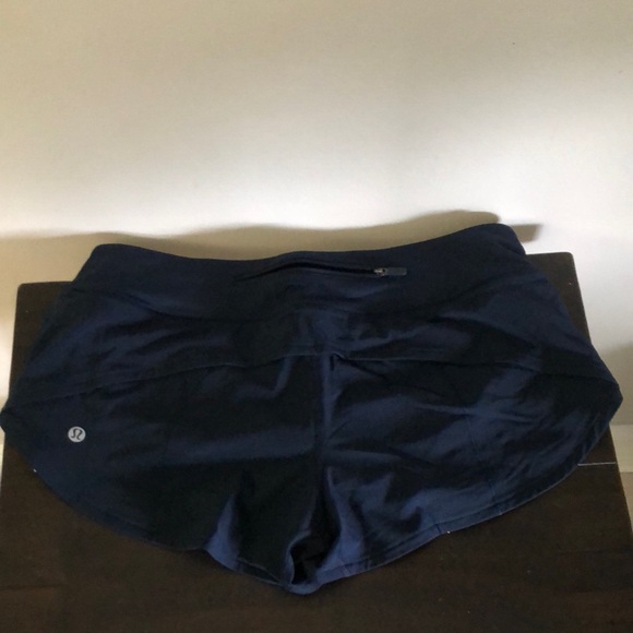 Lululemon Women’s Speed Up Low Rise Shorts 2.5 Lined - Picture 6 of 8